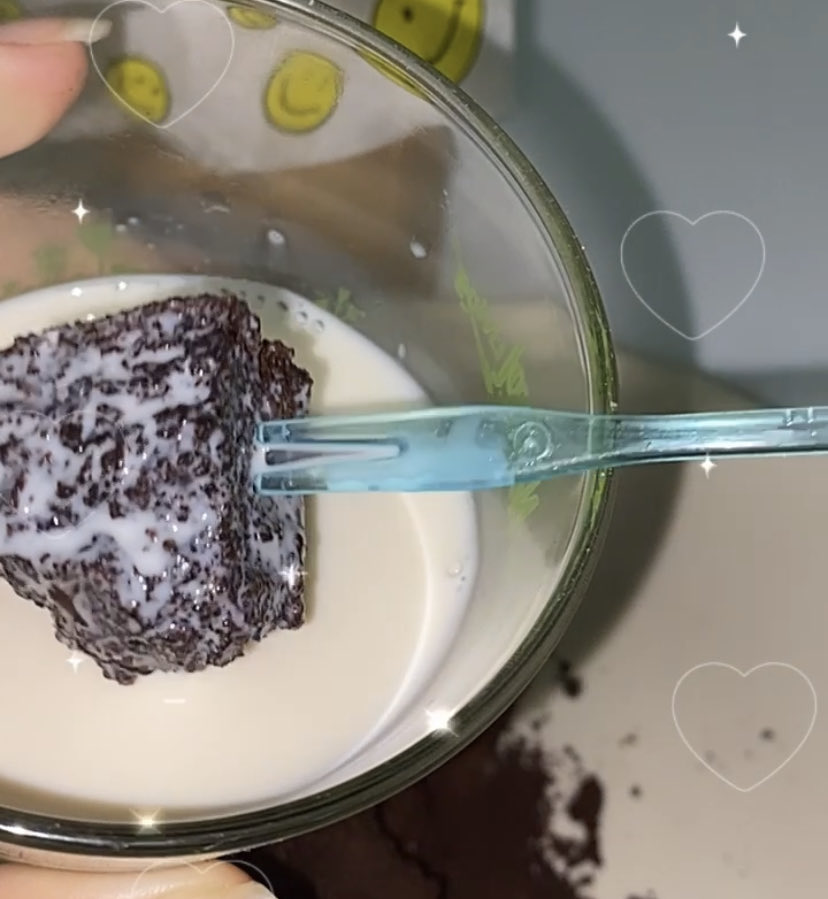 ทุกคนเราจะบอกว่าน้องบราวนี่ร้านนี้อร่อยมาก  ✿ เนื้อหนุบมากแล้วที่สำคัญก็คืออร่อยด้วย ใส่กับนมก็อร่อยมากแม่ค้าส่งของเร็วมากอยากให้ทุกคนไปลอง 🛋💭

𝚑𝚘𝚠 𝚝𝚘 𝚋𝚞𝚢 : <a href="/iBrowntoyou/">✧ บราว ( นี่ ) ยู 🦷</a>  
shp.ee/uaus734  📧🌟