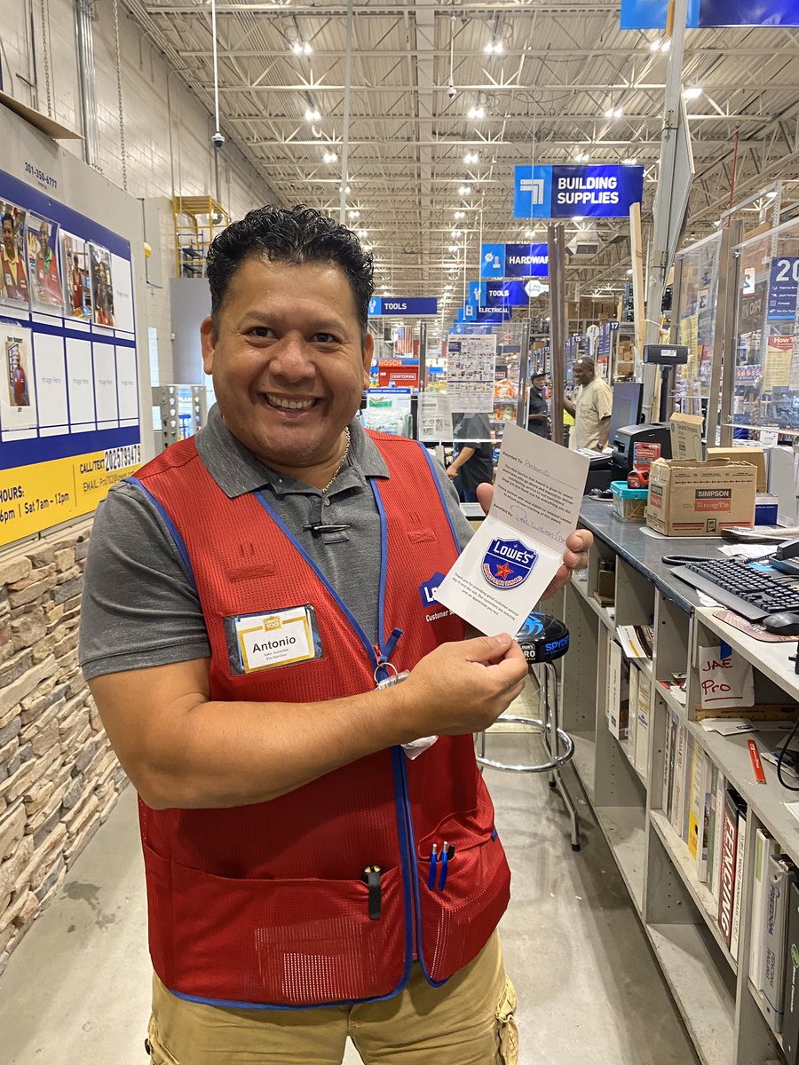 Recognizing Antonio PSS at 702 for his performance over the last several weeks as well as walking me thru how he’s utilizing CRM to grow sales! #Prorockstar #Just4Pros <a href="/LowesDMV/">Syncer Ingram</a> <a href="/EricZ_Lowes/">Eric Ziolkowski</a> <a href="/ShaneGagne76/">Shane Gagne</a> <a href="/BenitoKomadina/">Benito.Komadina@Lowes</a> <a href="/BlueBoxR1/">@BlueBoxR1</a> <a href="/EGPro4/">Eric Gardner</a>