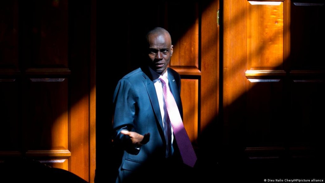 desdeelcumbe's tweet photo. #DeInterés📢“Están disparando junto a la casa” fueron las ultimas palabras de Moïse, presidente de Haití antes de ser asesinado. “Mi vida está en peligro. Ven rápido, ven a salvarme la vida“. @OncaTvR @Casaafrica @mijamart88 @Mamba_4F 

Descolonizando la memoria 📡
#PonleCorazón https://t.co/qaepcQFlCH