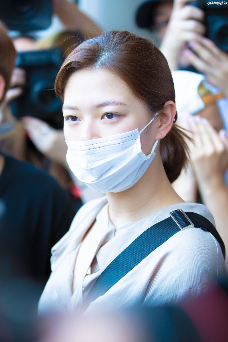 yjythrowbacks's tweet photo. 190706: 2 years ago, Jeongyeon at Gimpo International Airport

#JEONGYEON #정연 #TWICE #트와이스 @JYPETWICE https://t.co/b97DXRbNwx