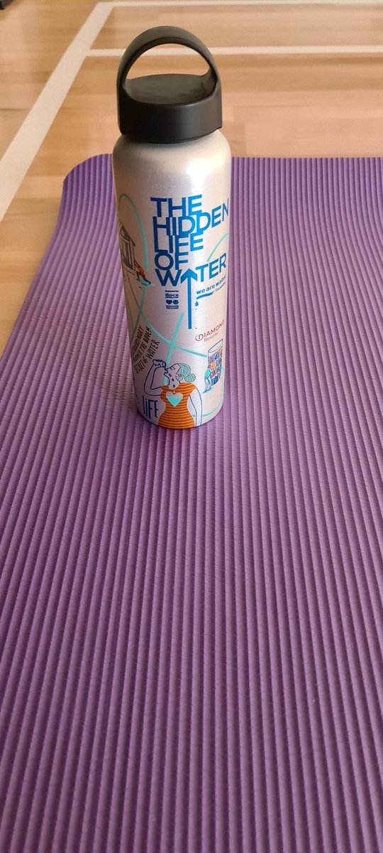 Karen Horn (@karen81735156) on Twitter photo Hydrating with #mydiamondbottle at my yogalates class tonight. #CromerCClub #DiamondResorts <a href="/wearewater/">We Are Water Foundation</a> Hydrating with #mydiamondbottle at my yogalates class tonight. #CromerCClub #DiamondResorts <a href="/wearewater/">We Are Water Foundation</a>