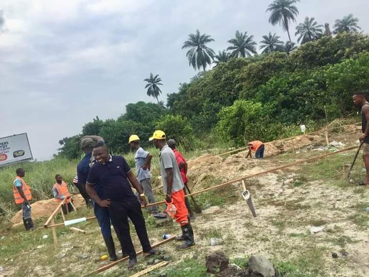 rsreportersng's tweet photo. ASALGAFIRST SEAFOOD MARKET UNDERWAY AS CONSTRUCTION WORK BEGINS.
Read more: https://t.co/bLgWqBdP74
#RSReporters
#RiversStateReporters
#RiversState https://t.co/VzmYOGSoaU