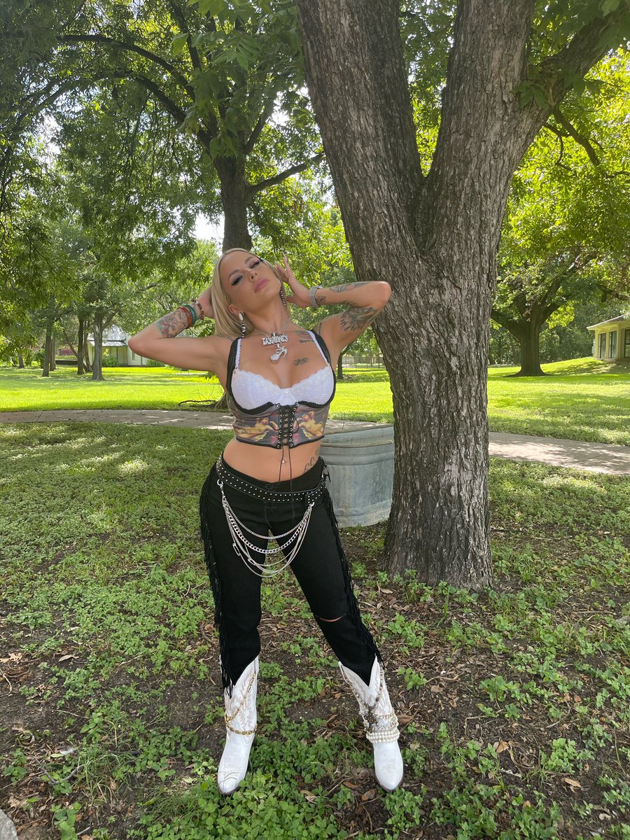 taymoneyduh's tweet photo. https://t.co/URM5PXRa9s