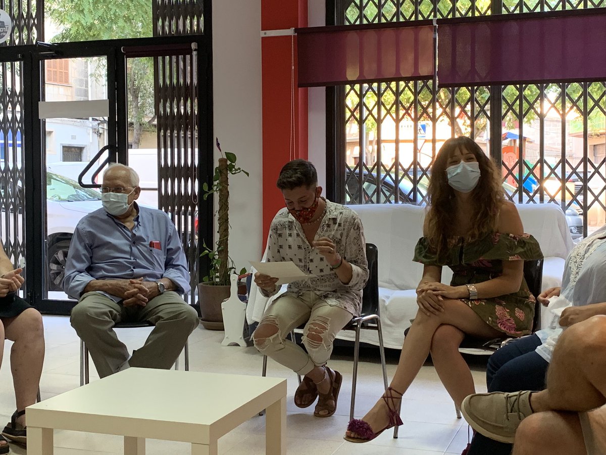 jsibalears's tweet image. ❤️Constituim les Joventuts Socialistes de Manacor! 

Gràcies als companys i companyes que assumeixen la responsabilitat de liderar l’agrupació des de l’executiva: Artur, Carme, Pere i Nerea.

Molta sort i encerts