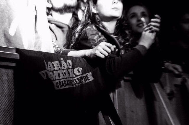 E na primeira fila…