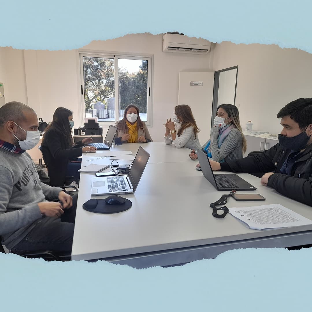 DecutRojas's tweet photo. 🗣 Cuenta Regresiva 

🦋🌿 | Congreso Internacional sobre Cambio Climático y Biodiversidad - La agenda Latinoamericana/El Caso MISIONES. |🐾🌿
 
🗣 Mañana de trabajo con el equipo de #SEDII 🤜🤛
@MariaSolMarin
.
.
.

🖱Link de Inscripción 

https://t.co/1SJAAU4lD8 https://t.co/zixMGTwuq6