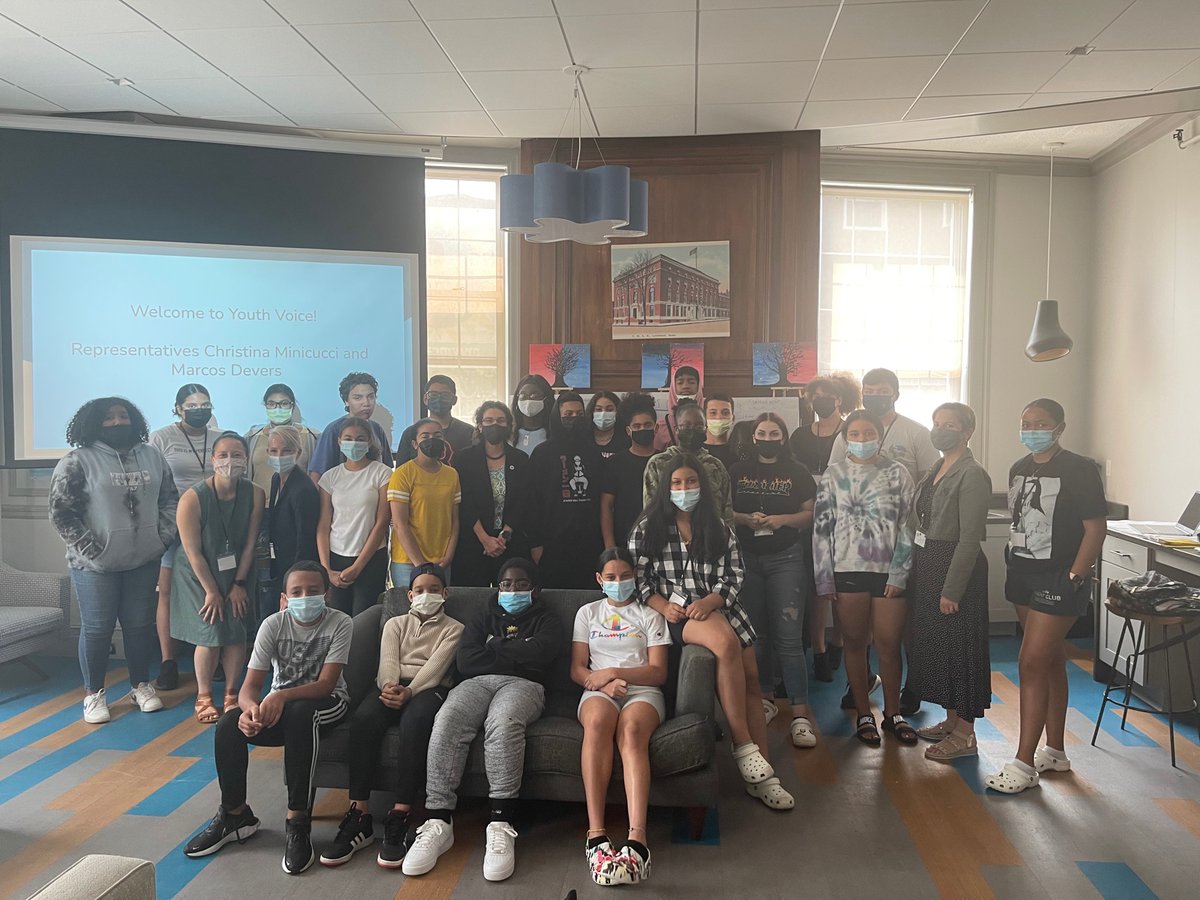 MVYMCA's tweet photo. Our Youth Voice participants at the Lawrence Y spent a morning with state reps @christina4rep and @MarcosDevers. They chatted about the importance of civic engagement and being changemakers in their community. #YMCA4CivicEngagement #StrongYStrongCommunity https://t.co/jPkS2HnPEi