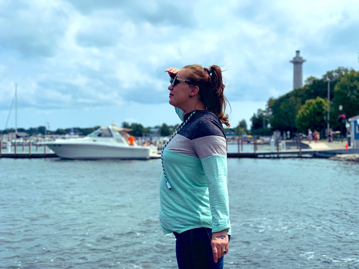 karynlocke's tweet photo. Ships ahoy! Checking out Lake Erie in @ShoresIslandsOH and @PutinBayOhio today! #lakeerielove #ohio #travel #ohiofindithere ⚓️⛵️ https://t.co/Cn8230Wi18