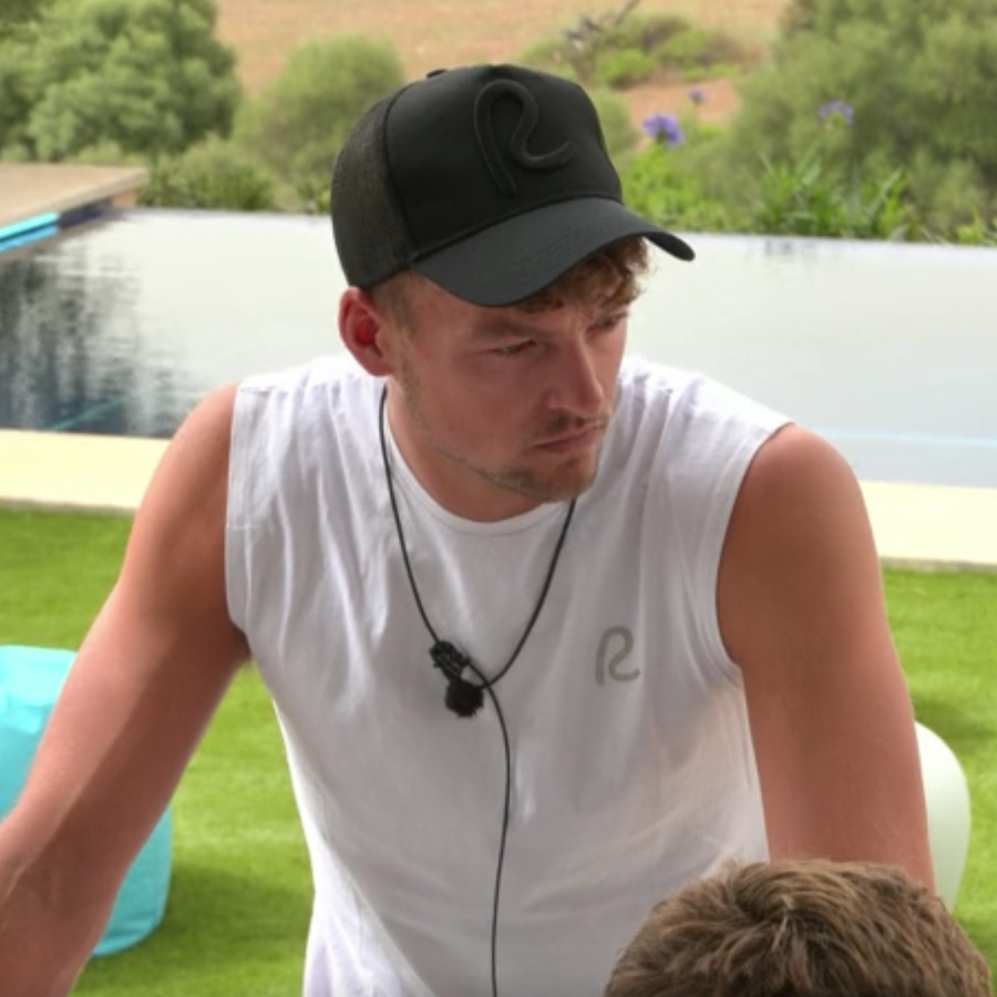 RewiredClothing's tweet photo. Hugo looking π₯ in this Rewired Tonal Cap and WORKOUT Sleeveless Tee combo ποΈ
#loveisland #loveisland21 #loveislanders #islanders #casaamor #rewired #rewiredclothing #rewiredhat #rewiredcap #rhat #rcap #loveislandcap #loveislandhat #itv2 #loveislanduk https://t.co/xbOyOWOSIK