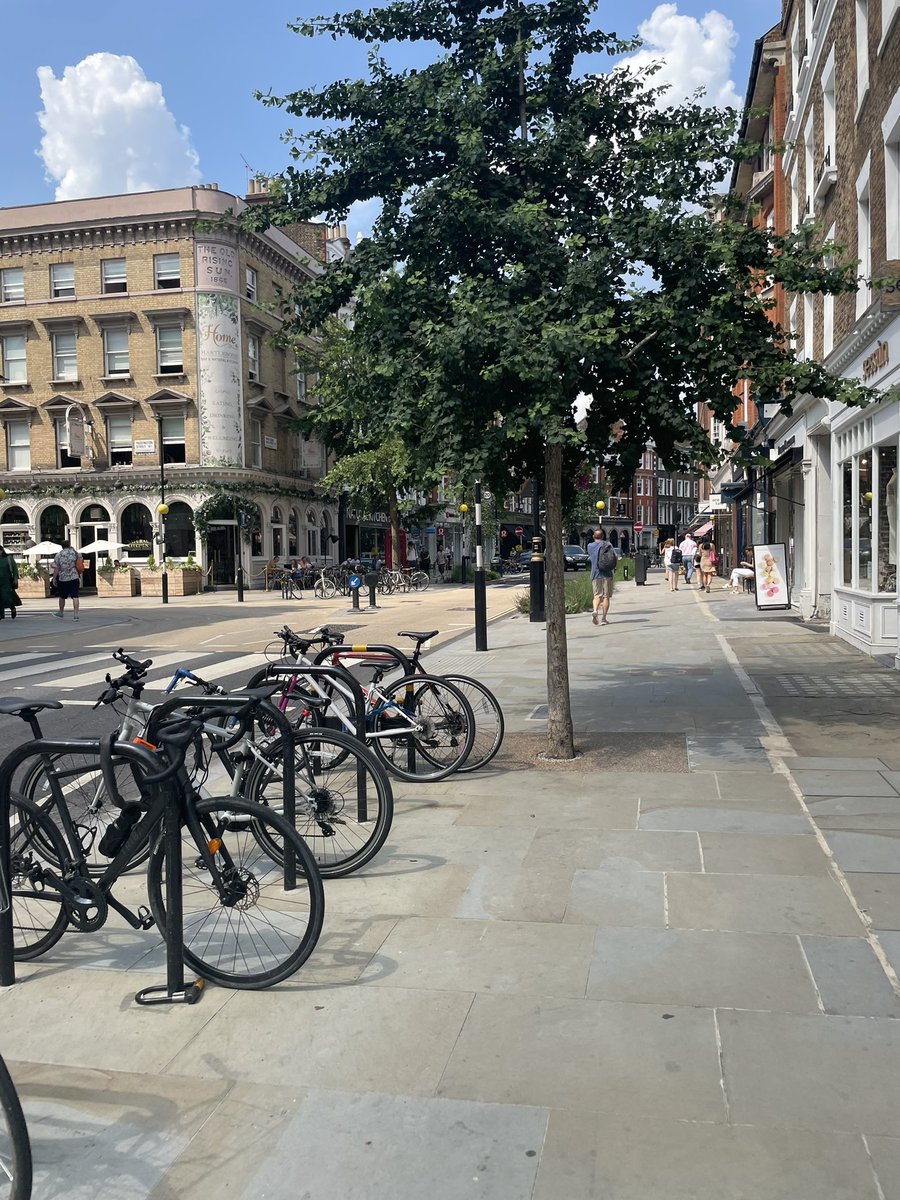EatonMayfair's tweet photo. Amazing weather today in london! I enjoyed seeing beautiful buildings on my walk to meetings around @108Marylebone . How was your day? https://t.co/TaT85e8s4p