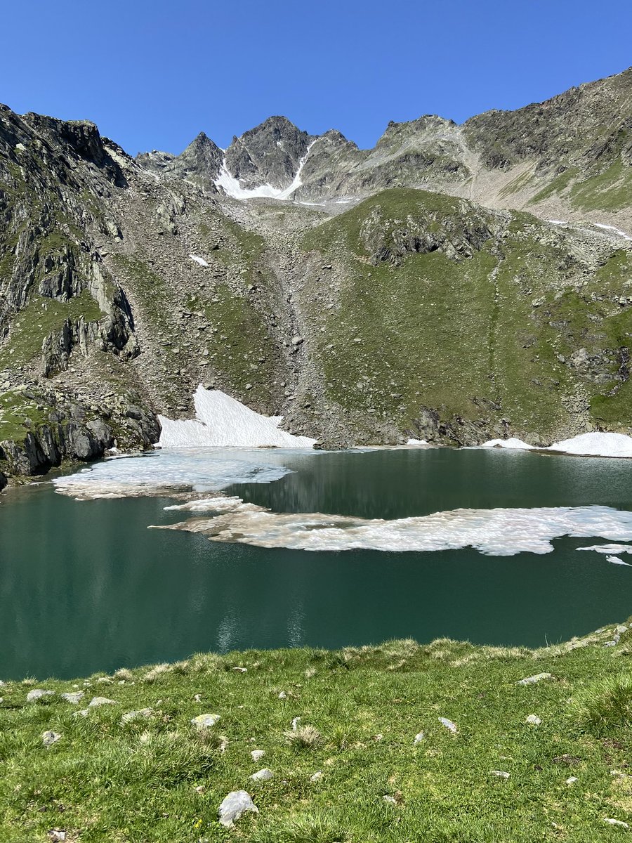 MeesClausing's tweet photo. Alle 4 de bergmeren waar ik vandaag langs gewandeld ben. Echt de moeite waard #hike #4seen wanneer je ‘t Ötztal bezoekt #vakantie https://t.co/zQhHOgpQKq
