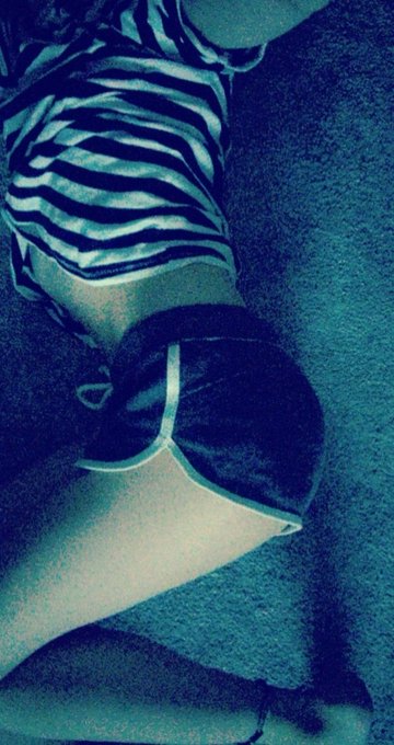 Late night work out ? https://t.co/GuouhlD8vu