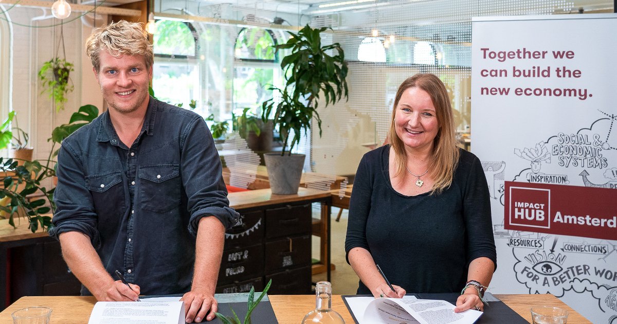 ImpactHubAMS's tweet photo. CIRCO HUB NOORD-HOLLAND | Vanaf vandaag vormt Impact Hub Amsterdam samen met Noorderwind, @CirculairWest en @milieufederatie de @CIRCOnl  Hub van Noord-Holland en dragen we bij aan het verspreiden van kennis over #circulair ontwerpen en ondernemen. Meer > https://t.co/b9ynf0PugQ https://t.co/UIkPhSHL9K