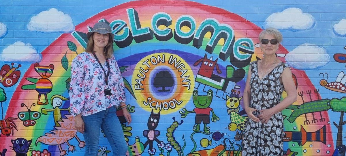 Here's a little story about my colourful mural gifted to school as headteacher leaves after 33 years in education - goo.gl/alerts/qeX3J #GoogleAlerts