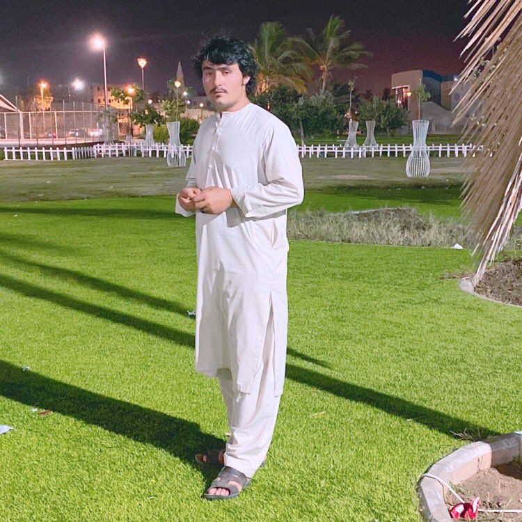 KhostiKhawrin's tweet photo. سلامونه دا لو اختر مباراکی ټول مسلمان میلت ته وایم خوشاله اختر ولری https://t.co/KSWdQlLZMA