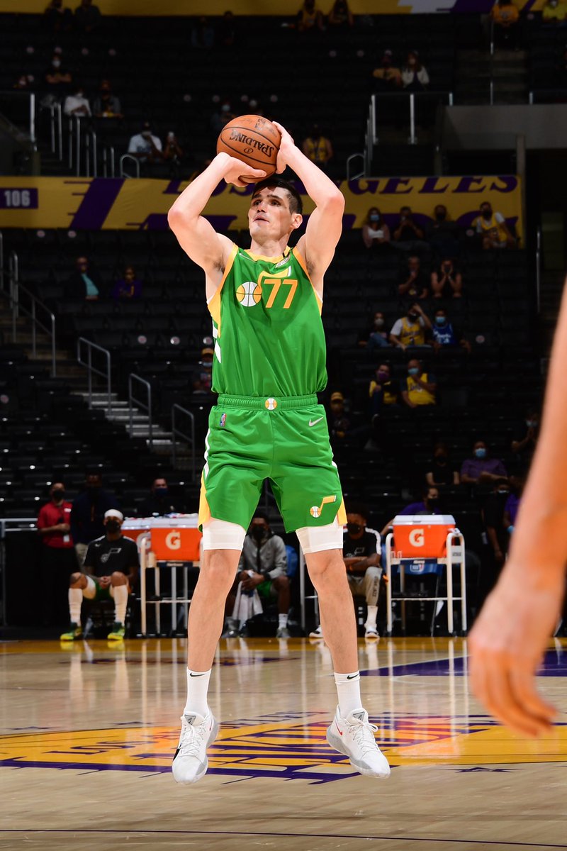 Ersan Ilyasova tweet media