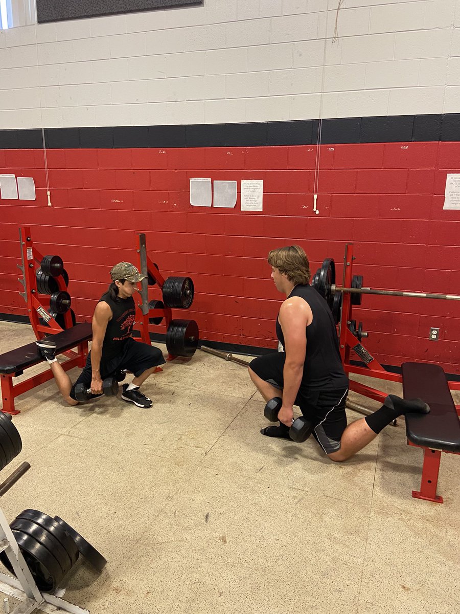 This dude is getting after it. William deadlifted 463 for 3 reps, benched the 100s, swung the 100 lb kettlebell and is doing unassisted chin ups.