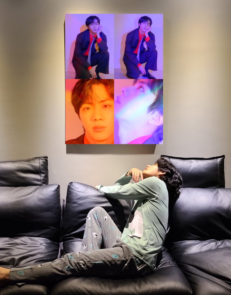 miihsw's tweet image. kim seokjin é uma obra de arte