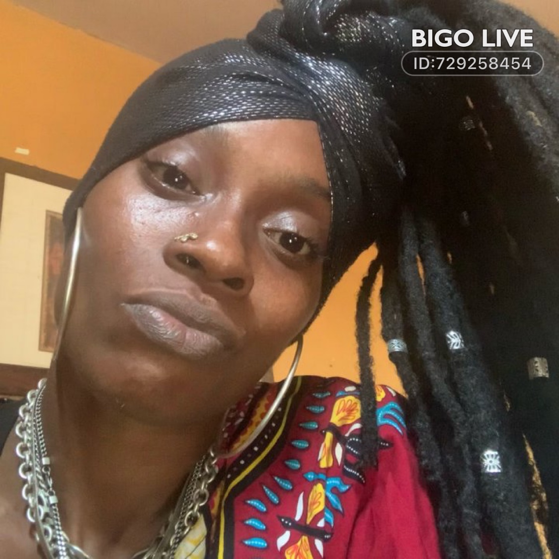 Come to chat in BlaqSwahn's LIVE room and earn bonus! New users fill in my invitation code 134457011 and find more surprises!
slink.bigovideo.tv/gM0BQX