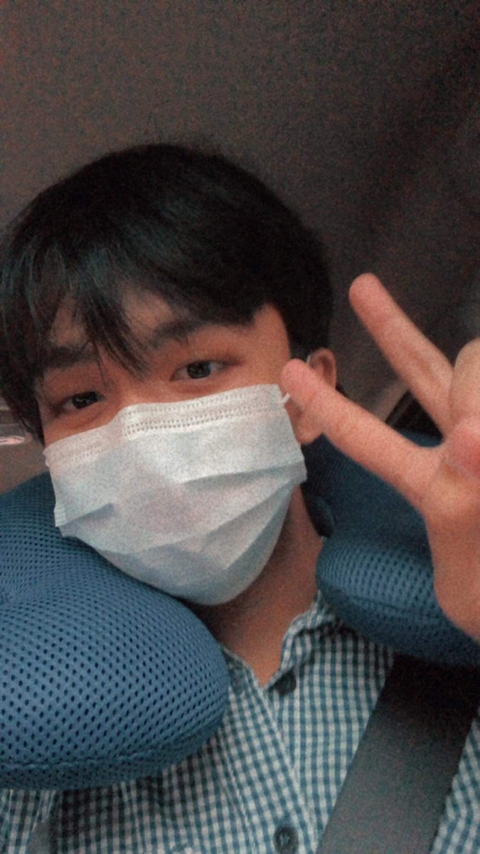 RayedSani's tweet photo. Here is my maskie selfie💙✨
#MOASelcaDay
#TOMORROW_X_TOGETHER
#SOOBIN
#Moaconference https://t.co/17IeVIvvMD