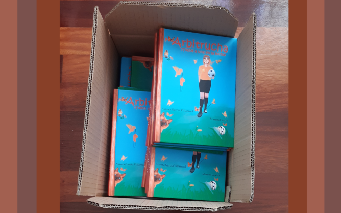 auroragvilustra's tweet photo. Sin gastos envío👧👶auroragarciavillarroel@gmail.com
En Iguazú Tizas, Signos, Mimares, 4 Letras, Bravo... En tu librería de confianza #arbitrucha #cuentos #camino #caminoylucas #leonesp #deporte #deportes #igualdad #futbol #valores #verano #verano2021 #lectura #lecturasdeverano https://t.co/hAmOEw9duh