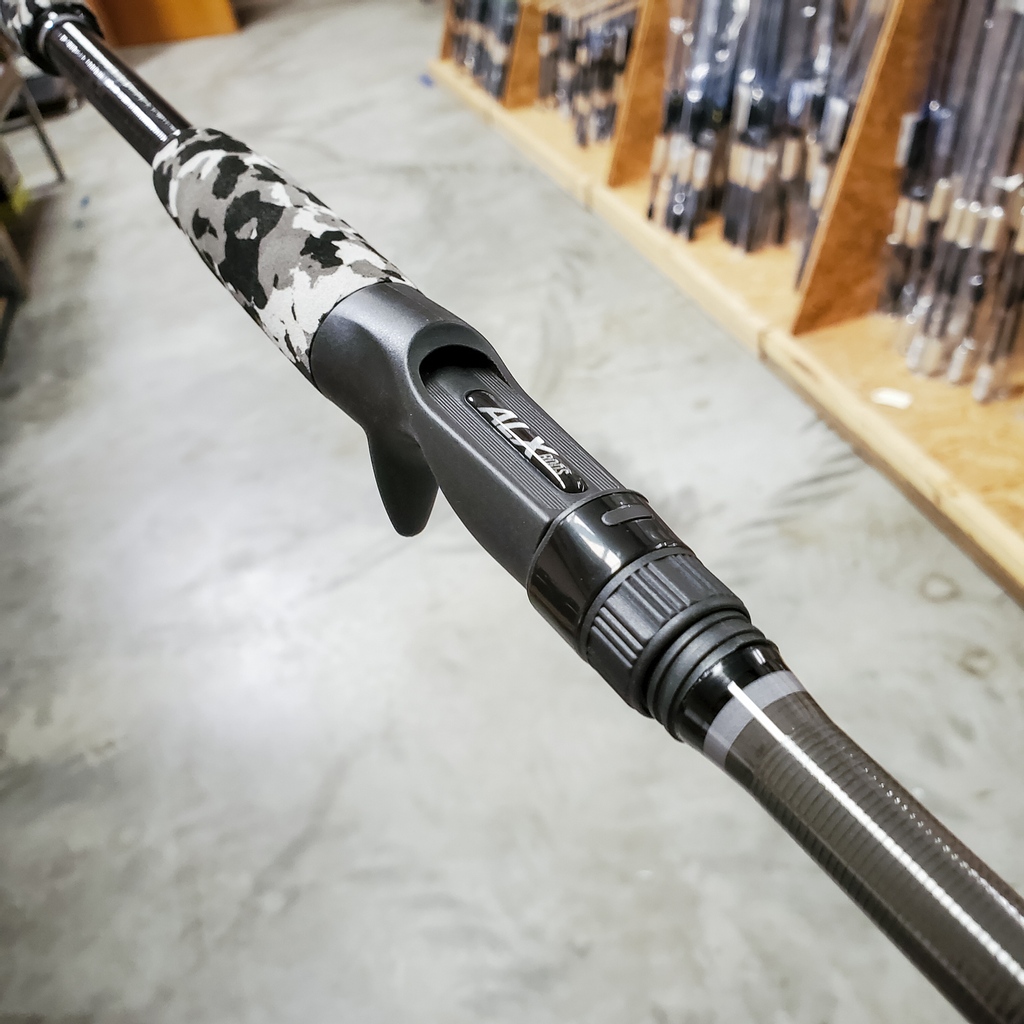 The OXIM Smoker is a bass fishing jig and worm rod made to set heavy wire hooks into the roof of the mouth. At 7'5" you get mile-long casts and move line for perfect hooksets. It's well-balanced and responsive so it won't wear you out and feeling those subtle bites is no worry.