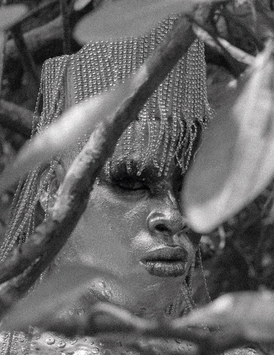 NataalMedia's tweet photo. Discover the undercover drag community of Abidjan through the lens of @NgadiSmart in her photographic series 'Queens of Babi'. 

https://t.co/RflkPVmgjP

#nataalmedia #queensofbabi #ngadismart #drag #adibjan https://t.co/QNpNYXSKjA
