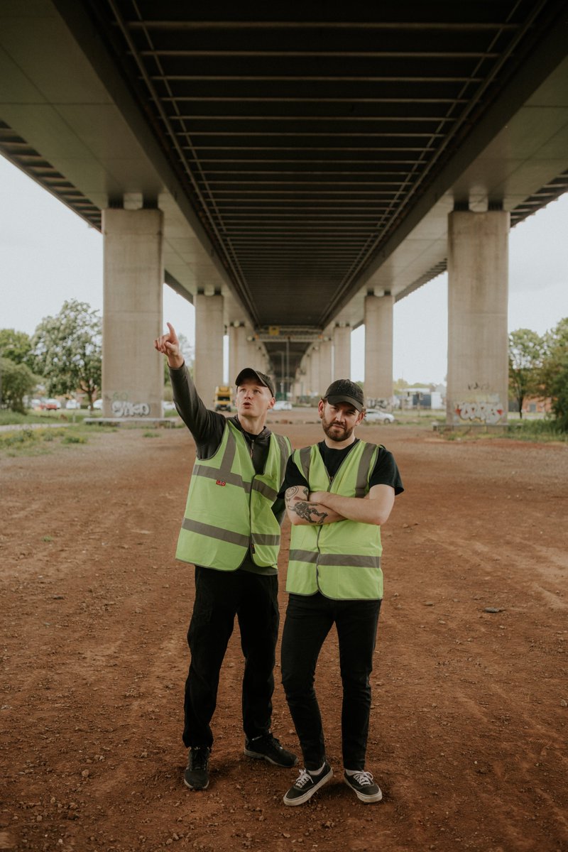 malorumuk's tweet image. Would you trust us to get the job done? 🛠