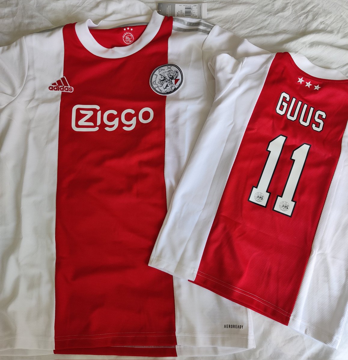 BusschopsTim's tweet image. Binnen hoor! 🤩
#ZoVaderZoZoon 🤍♥️🤍