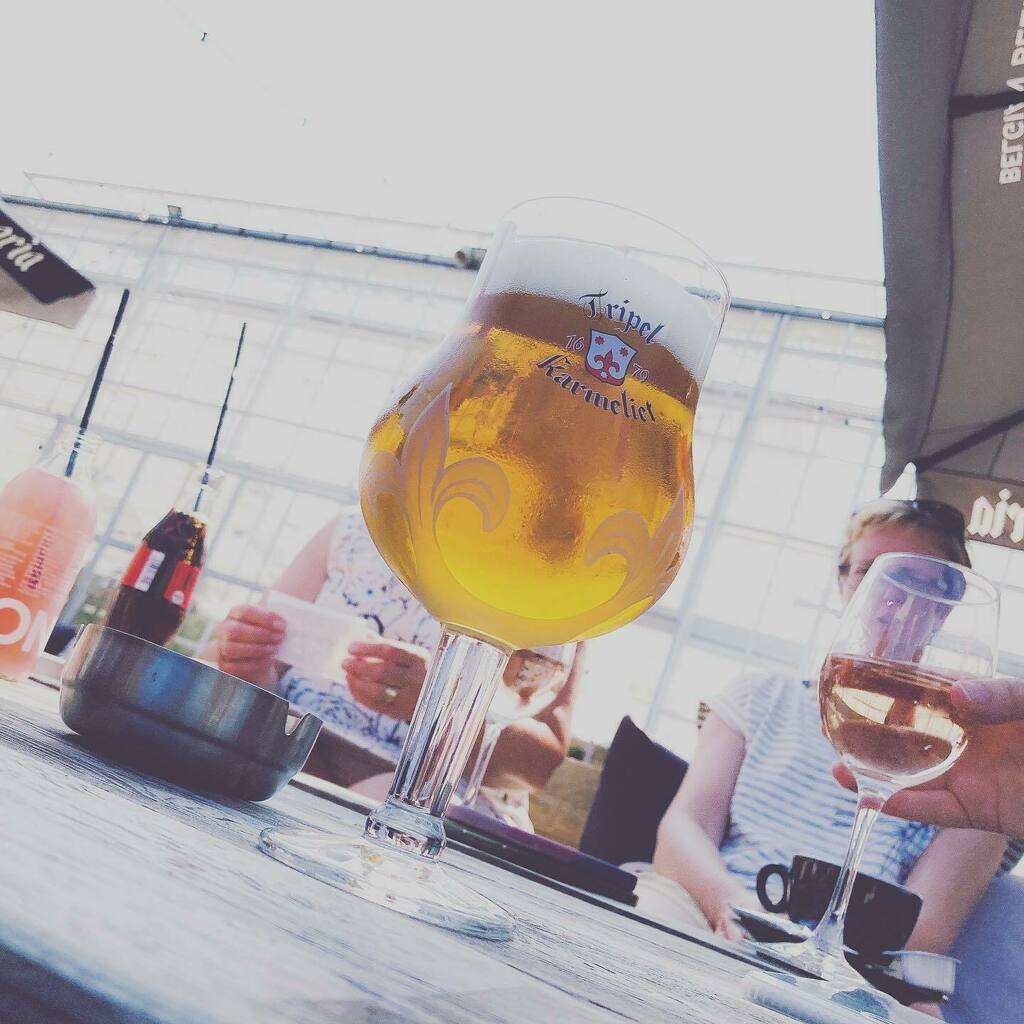 Verfrissend drankje <a href="/tripel/">Bettina Moeller</a>.karmeliet in @nubar_loungebar ❤️👍❤️