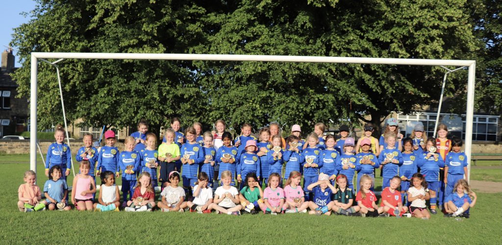 CalverleyUnited's tweet photo. It was another glorious evening at the home of football yesterday, Calverley Victoria Park, for the U5 Girls, U6 Girls &amp; U10 Girls’ presentations ☀️🏆

Footy, smiles, trophies, ice pops, sweeties, sun and shade! 🥰

2️⃣0️⃣1️⃣8️⃣ = 🏃🏼‍♀️🏃🏼‍♀️🏃🏼‍♀️🏃🏼‍♀️🏃🏼‍♀️🏃🏼‍♀️🏃🏼‍♀️
2️⃣0️⃣2️⃣1️⃣ = 🏃🏼‍♀️ ✖️1️⃣1️⃣2️⃣ https://t.co/iqSyX4ZjJ3