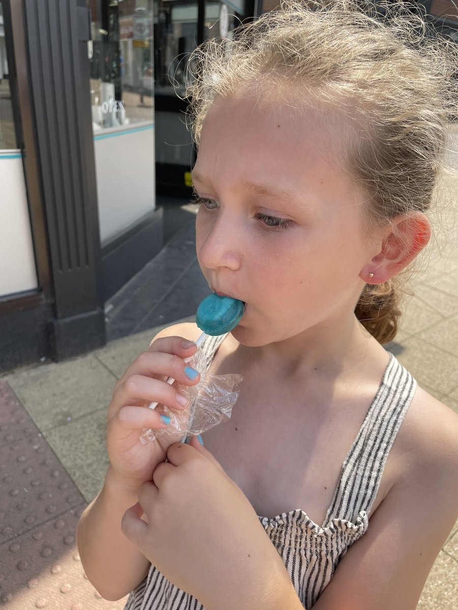 Rite of passage for our Pops today … ears pierced! Thanks to @SteffansUK in Market Harborough for being so calm and lovely and rewarding Pops with a lollipop (that’s made her tongue bright blue!) … 

You look beautiful baby ( even more than usual) 🥺💟☺️