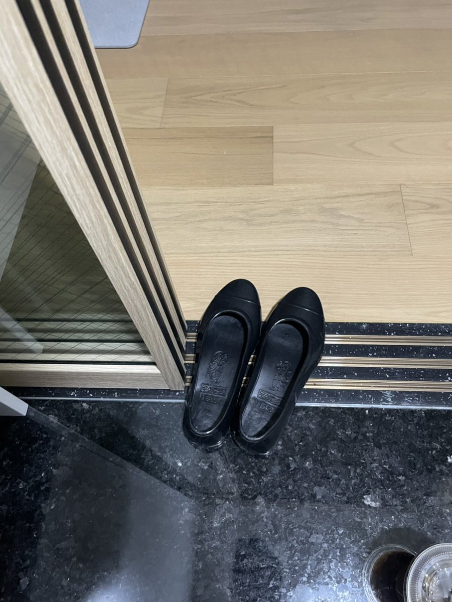 IMCKDANY's tweet photo. 야ㅠㅠㅠㅠㅠㅠㅠㅠㅠㅠㅠㅠ씨바아아알 ㅠㅠㅠ https://t.co/gYySfBv7uZ