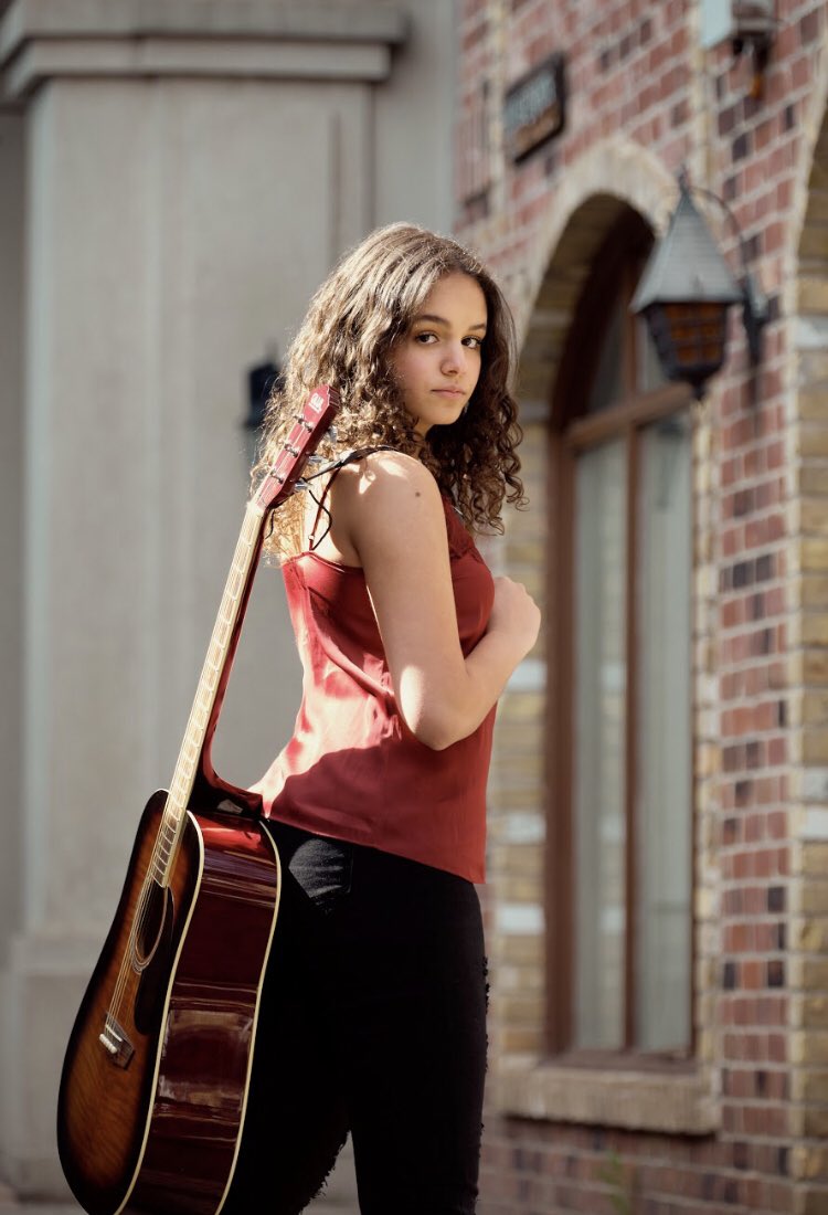 _GabriellaV_'s tweet photo. Stream Finish Strong on all music platforms! 

#NewMusic #newartist #finishstrong #Spotify https://t.co/ITQd6uxRrW