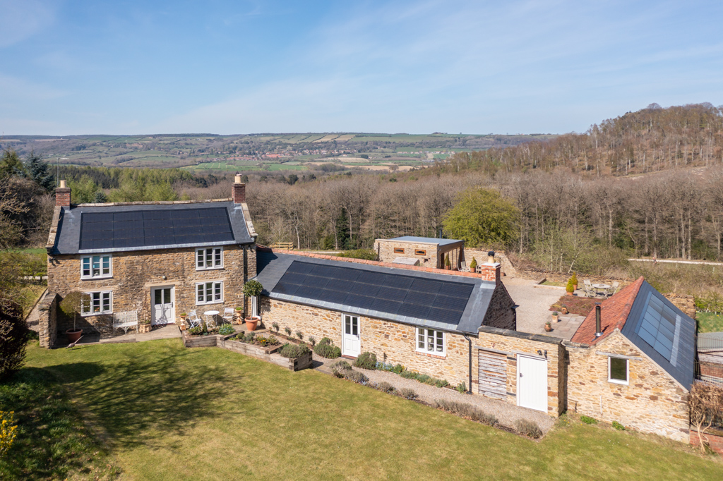 Blenkinandco's tweet photo. SOLD: after private bidding took place on site, a sale was agreed for this fabulous woodland property and 32 days later contracts exchanged. Pushing to exchange is the most testing part of the job and hard work pays dividends. #CityCountryCoast #Yearsley #York @propertywords https://t.co/KuxqHD4rlj
