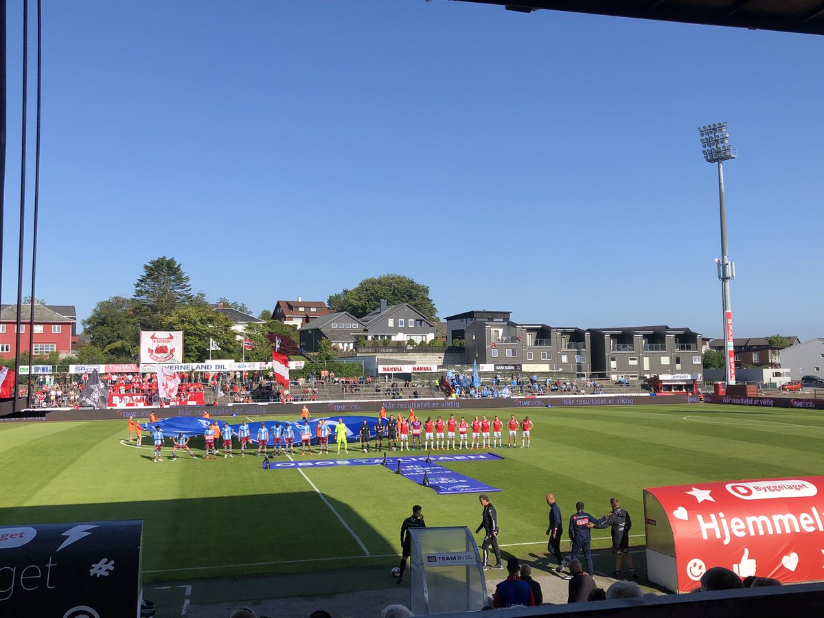CecilieOlsen1's tweet image. Lokaloppgjør i strålende sommervær på Bryne stadion🙌🏻