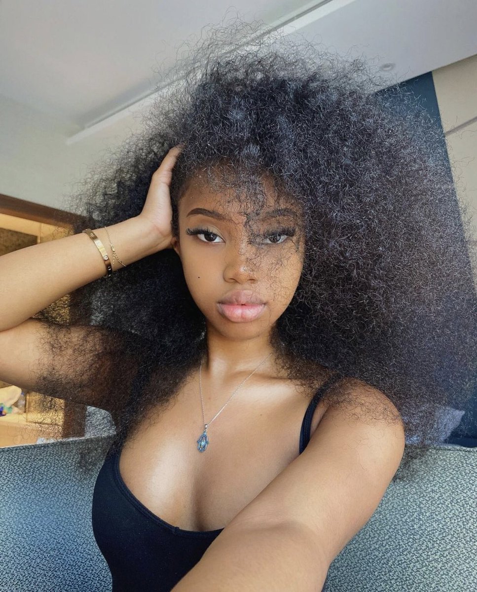 𝘽𝘼𝘿𝘿𝙄𝙀𝙎✨ (@baddiiespostbad) on Twitter photo 