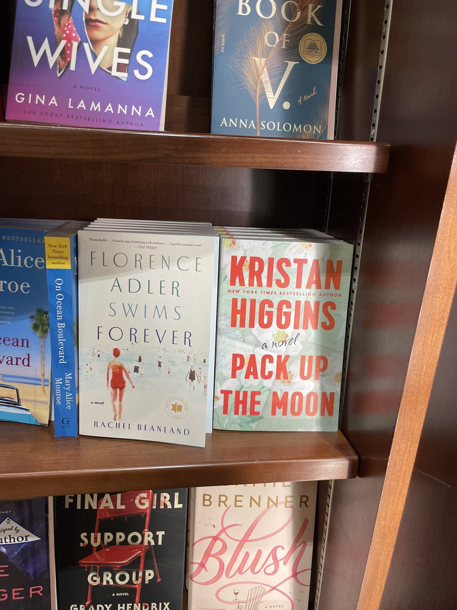 amyygarofalo's tweet photo. What else do you do on a 3 hour layover in Denver? I am so happy I found your newest novel! @Kristan_Higgins #packupthemoon #liquidcourage #denverairport #fifthgradeBFF https://t.co/PLLHXlWvp4