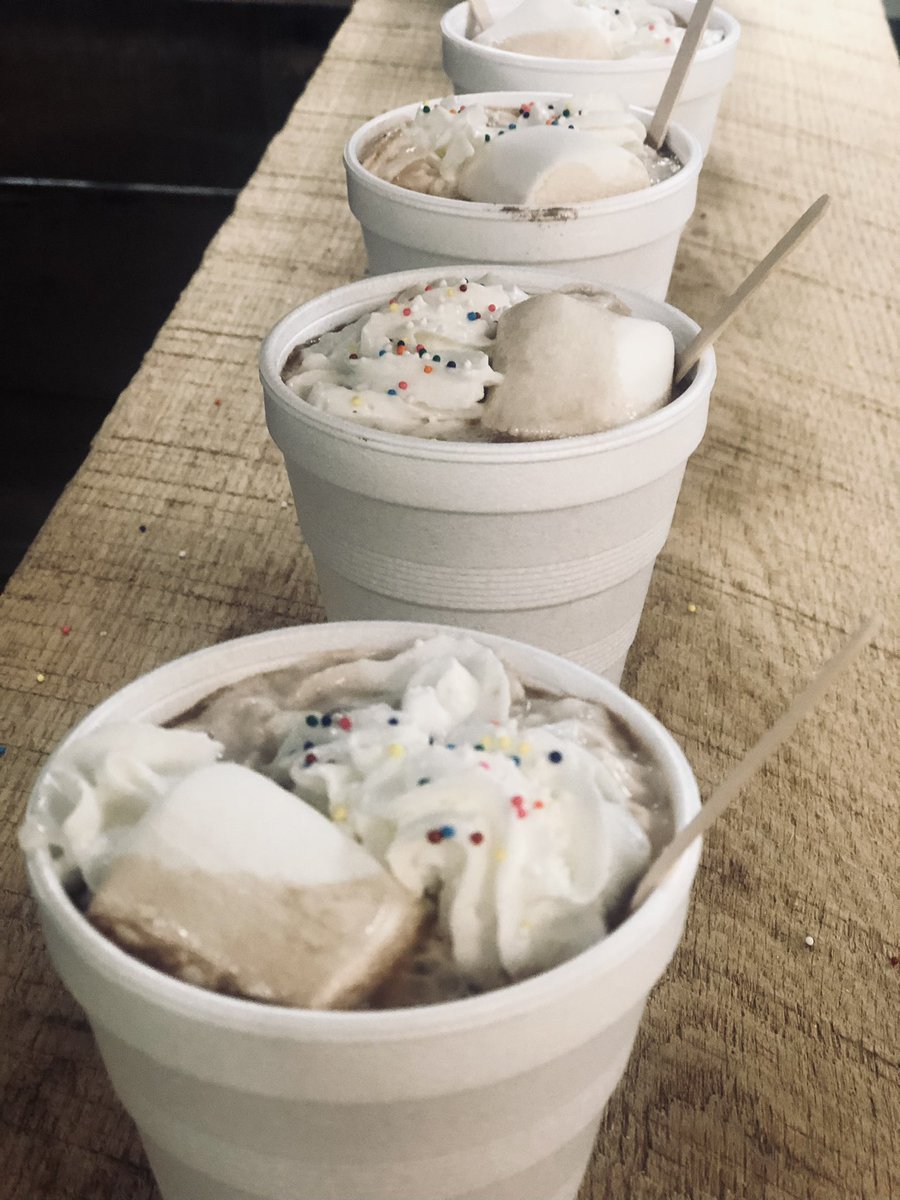 OConnellKatieM's tweet photo. Hot chocolate, served from our Raider Cafe, during independent reading time at the #LiteracyAcademy #MotivatingReaders #literacy #StudentFavorite #incentives https://t.co/rEaTcafChG