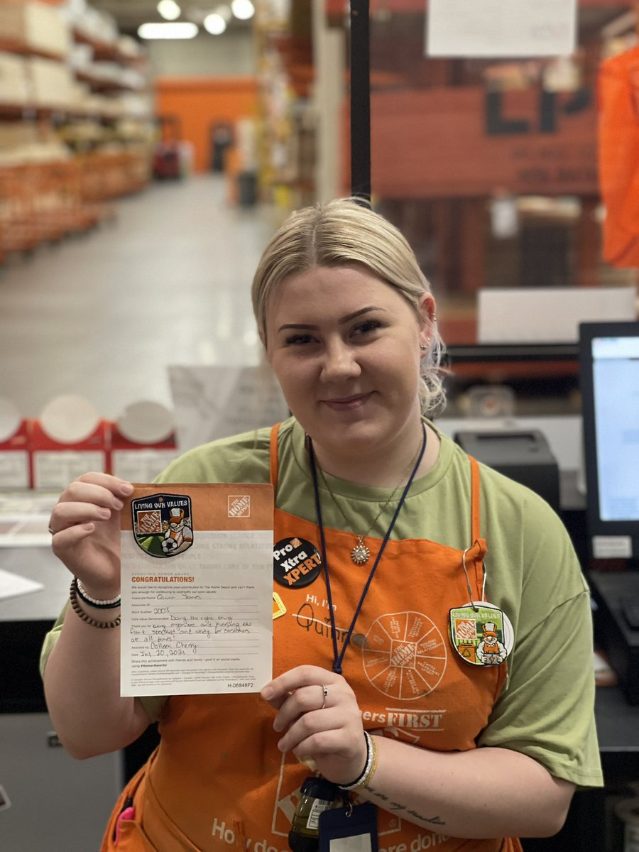 Quinn recieving a Homer for always making sure the front end is in stock and ready for customers!! Thank you Quinn! You are a front end rockstar!! <a href="/iyzdup74/">Di Koester</a> <a href="/a_cobb020/">Andrew Cobb</a> <a href="/Linville2003/">Patrick Linville</a>