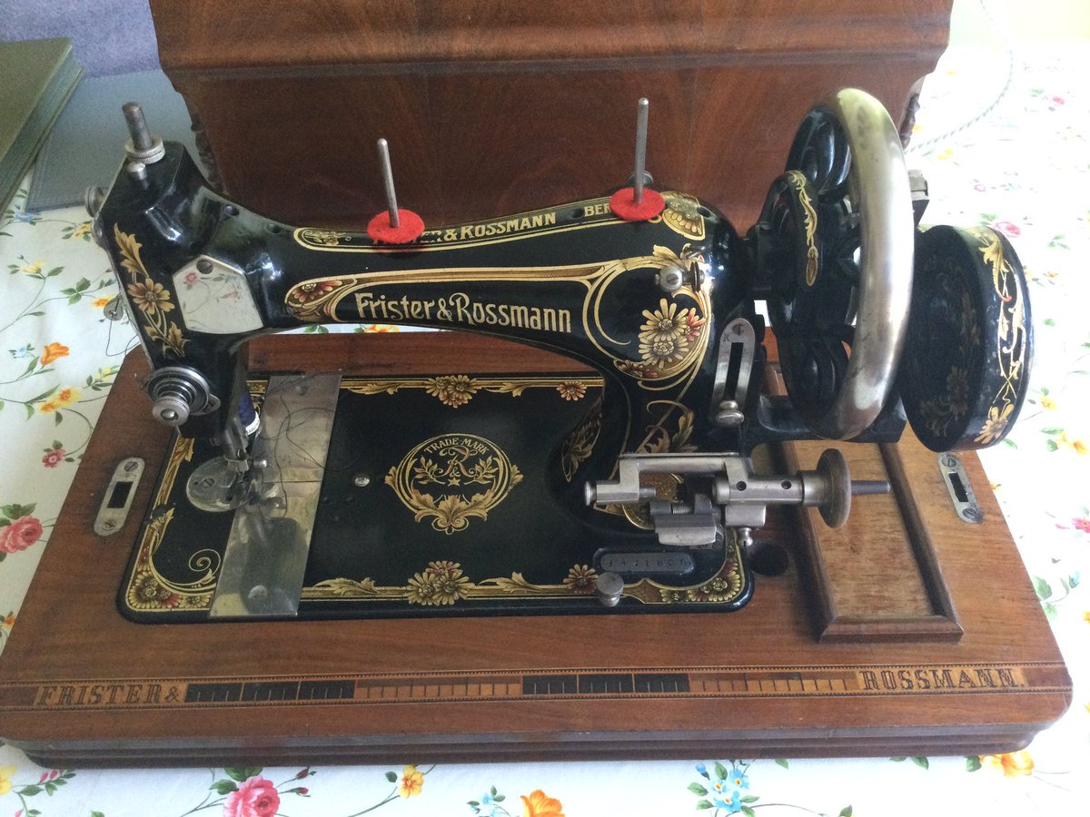 fairysal's tweet photo. Another find while we were away this gorgeous sewing machine, it was made in Germany in 1912.  The machine and the box are in fabulous condition.  Just had a little clean and some beeswax on the case. #vintageshowandsell https://t.co/EUYi1nnom3