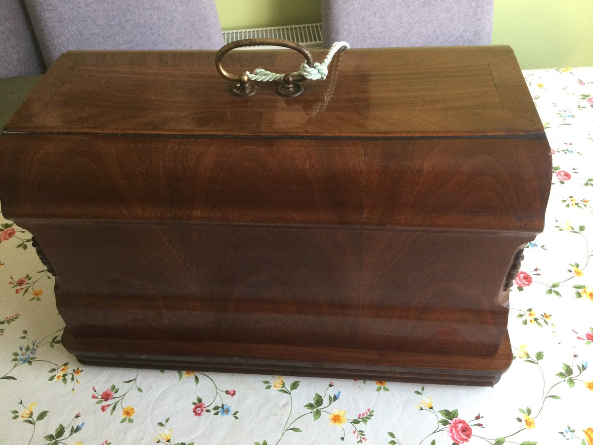 fairysal's tweet photo. Another find while we were away this gorgeous sewing machine, it was made in Germany in 1912.  The machine and the box are in fabulous condition.  Just had a little clean and some beeswax on the case. #vintageshowandsell https://t.co/EUYi1nnom3