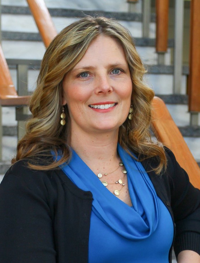 Kandi Geibel receives 2021 College Admissions Profession Award - Congratulations! alfredstate.edu/news/2021-07-2…