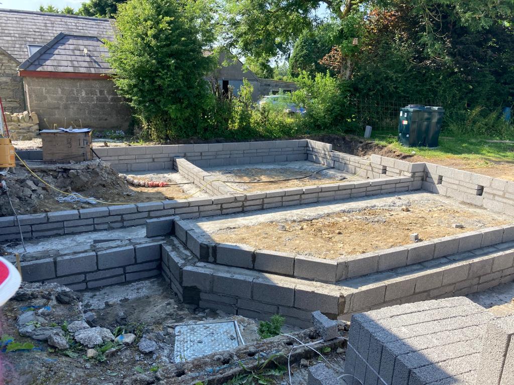 TraceyHolsgrove's tweet photo. Massive progress made today this was the work of 3 men in just under 8 hours in that intense heat. Phenomenal. I'm excited beyond words! Can visualise how this space will look & work for Fionnuala now. #FionnualasNewSpace #DisabilityAdaptation #Meath #Oldcastle #GoFundMe https://t.co/EJv13WxNqs
