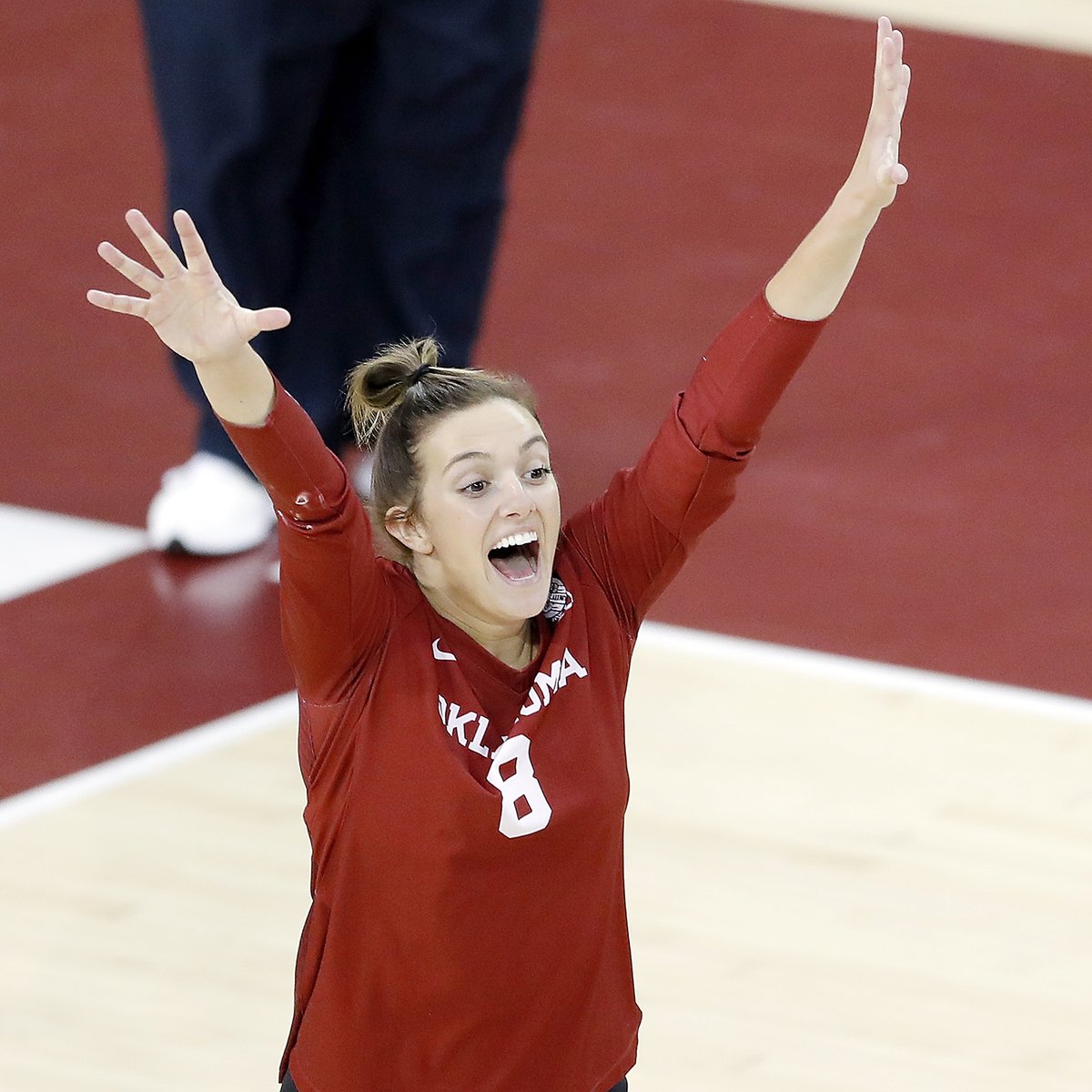 OU_Volleyball's tweet photo. Hands 🆙 if you're ready for volleyball to be back! 

⭕️🙌🏐 | #BoomerSooner https://t.co/s0AKywLFcZ