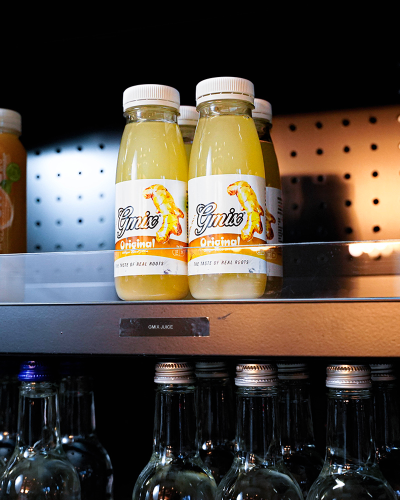 GmixJuice's tweet photo. GMIX is best served CHILLED!! In this HEAT make sure you are hydrated with our bottles of GMIX Juice • Enjoy 😋

Remember 40% OFFER Ends 31st July '21 - Don't MISS OUT • https://t.co/RtMZXpYsqf • Add To Cart • Add Coupon Code • GM40% •

#gmixjuice #mygmixjuice #hotweather https://t.co/b7jgy4kckE