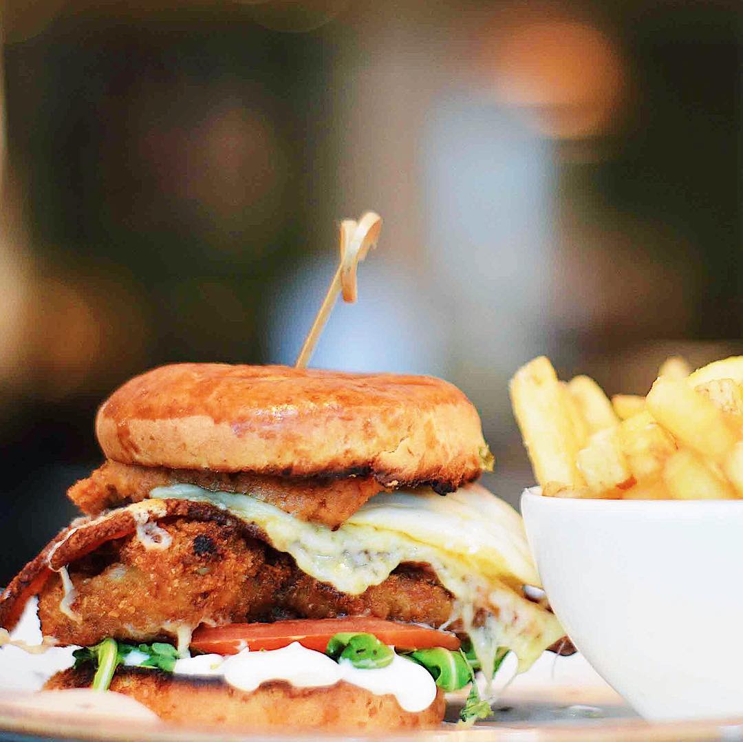 ButtermilkMaple's tweet photo. Ermm… did someone say Junk Food Day?🤤

Our famous B&amp;M burger is all you need🍔

#Burger #JunkFoodDay  

📸 @ eat.early on insta https://t.co/NzmWXgYwvP