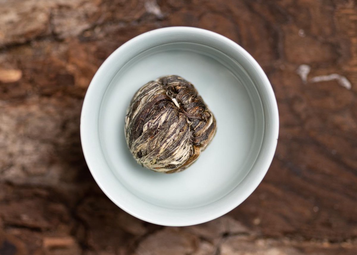 chabomteaspice's tweet photo. Our Eye of Dragon, Mango in Love and Melon Rising Sun blooming teas are the perfect addition to your tea time! Check them and all of our other teas out at our website. https://t.co/DVZ3U37Gon or at our brick and mortar 209 East Commercial St. Springfield MO! https://t.co/KKT6vqus1E