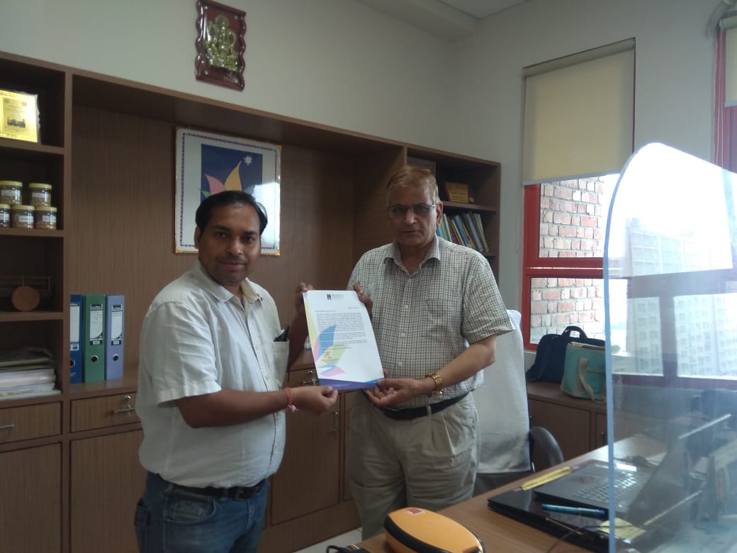 farming_forall's tweet photo. @farming_forall received appreciation from School of Agricultural Sciences, Sharda University

@startupindia @AllAgStartups @GoUPStartups @akushwaha11 

#agritech #agriculture  #farming_for_all #iot #agriculture #ceo #media #smartfarming #analytics

https://t.co/5D5xeiia9P https://t.co/qnRlDUM6Fa