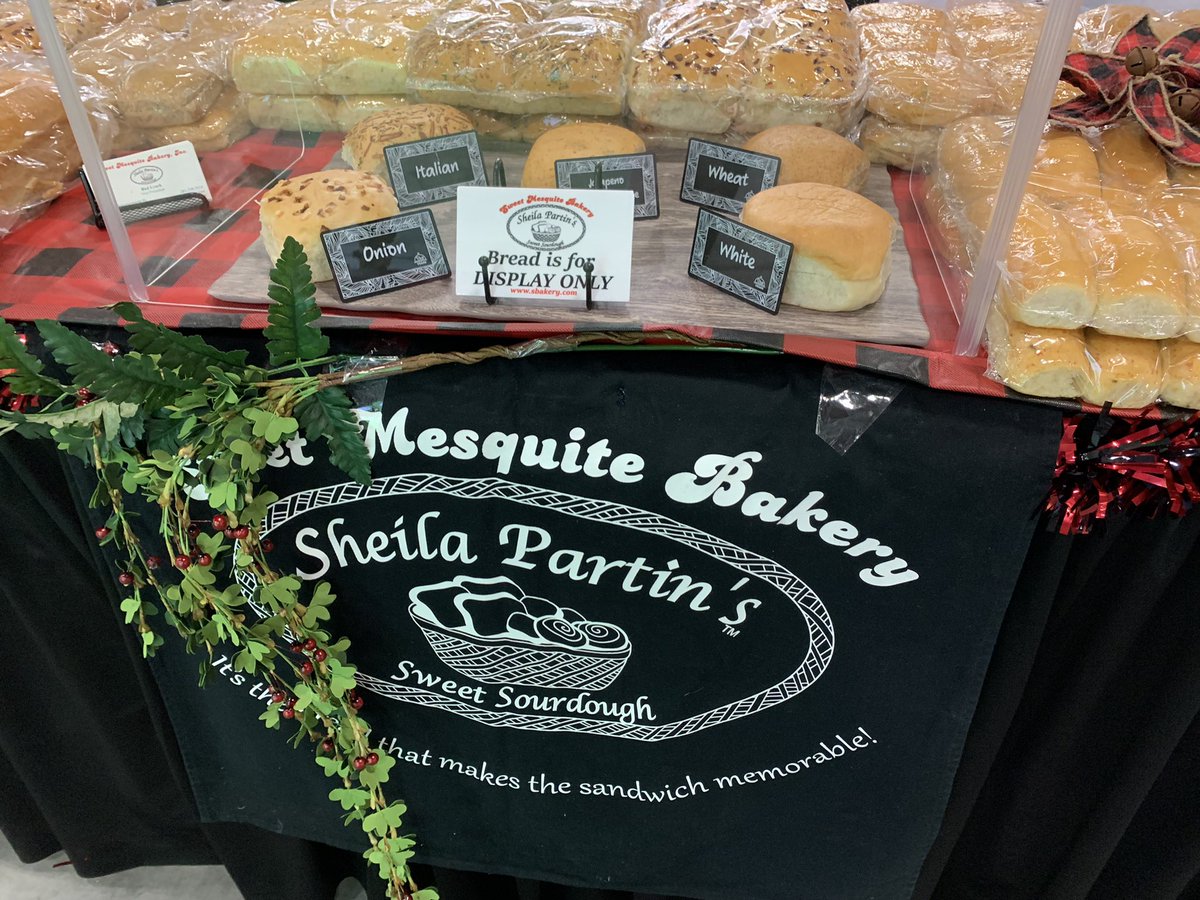 JonPalmisano's tweet photo. Great to see @EdikiobyEvolis  labels on the show floor at the Sweet Mesquite Bakery booth (@Catersource_llc booth #850)! Their bread is great too! https://t.co/kfEIyZFCUg